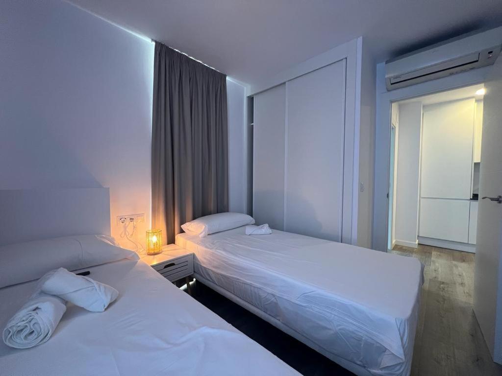 Apartamentos Aurea Pal 8 Y Gran Atenea Esperanto 5 เบนิดอร์ม ภายนอก รูปภาพ