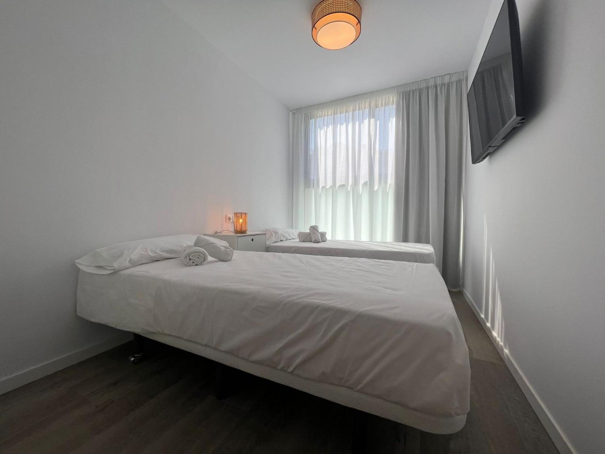 Apartamentos Aurea Pal 8 Y Gran Atenea Esperanto 5 เบนิดอร์ม ภายนอก รูปภาพ