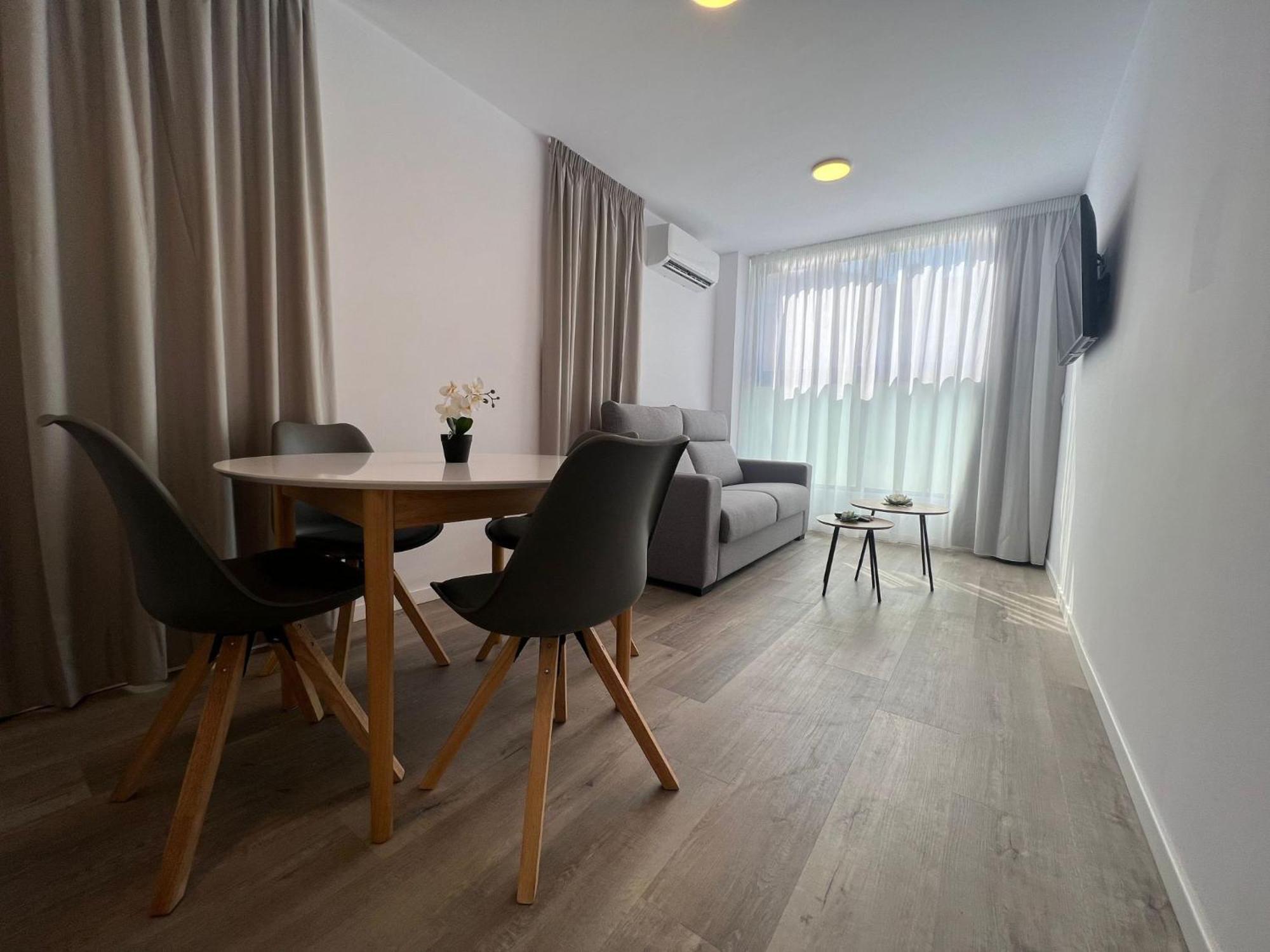 Apartamentos Aurea Pal 8 Y Gran Atenea Esperanto 5 เบนิดอร์ม ภายนอก รูปภาพ